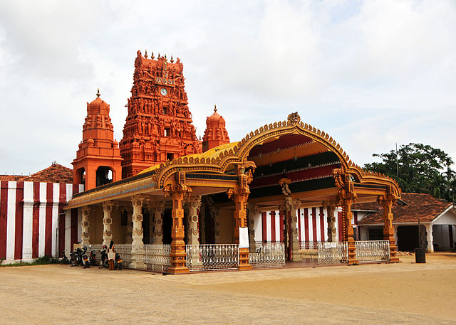 Nallur_Kandasamy_front_entrance